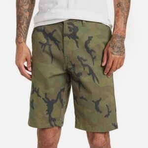 NWT Volcom Vmonty Stretch Camo Chino Shorts